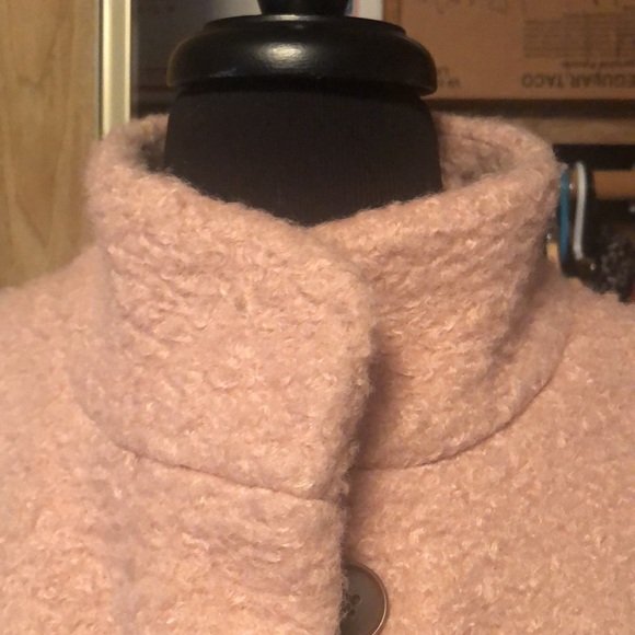 Pretty Pink Fuzzy Old Navy Women’s Jacket 🧥 Size Large Made In Vietnam - Picture 11 of 16